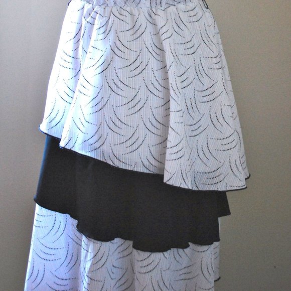 Black and white patterned wrap dress - Picture 7 of 7